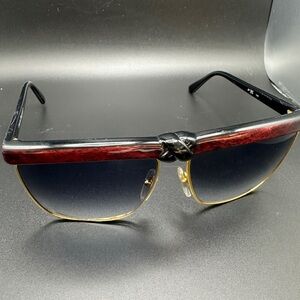 Vintage Laura Biagiotti Sunglasses Retro Black Gold P35 74D